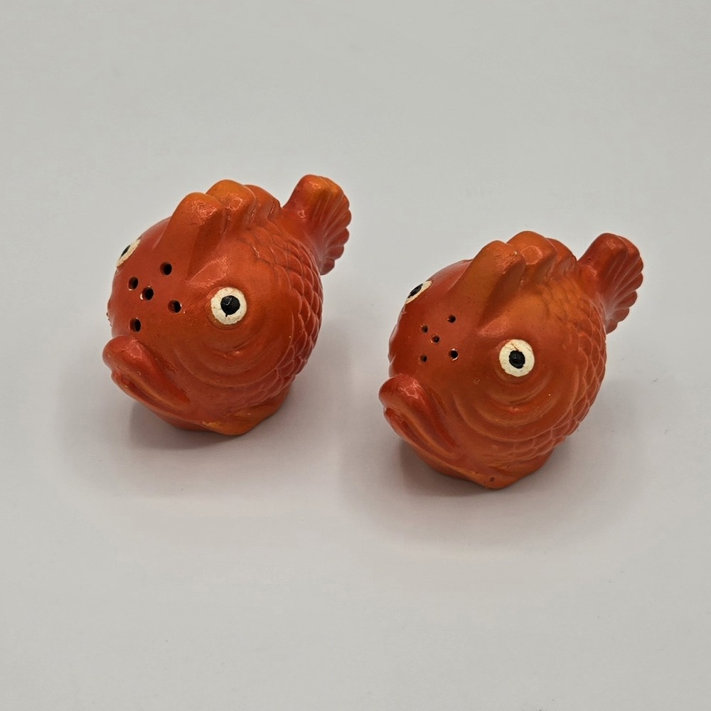 Vintage Orange Fish S&P salt pepper shakers Japan‎ kitsch mid century goldfish